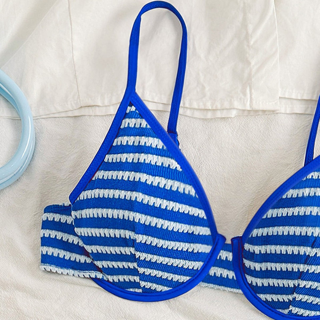 Women's Push-Up Bikini with Trendy Striped Pattern Mune Fashion