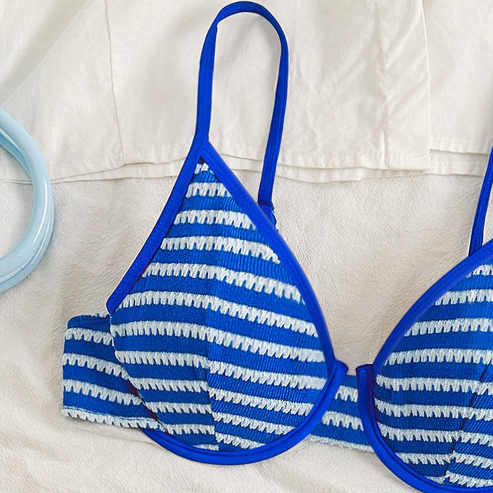 Women's Push-Up Bikini with Trendy Striped Pattern Mune Fashion