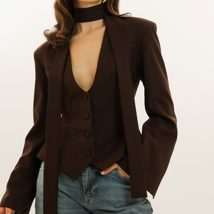 Women Elegant fitted blazer set with vest and bow Mune Fashion