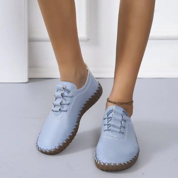 Women Lightweight Sneakers with Hand-Stitched Decorative Seam and Flexible Profile Sole Mune Fashion