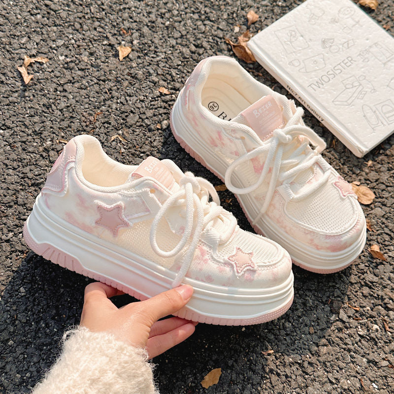 Ladies Volume Sneakers with decorative star inserts, multi-layer platform and breathable mesh construction Mune Fashion