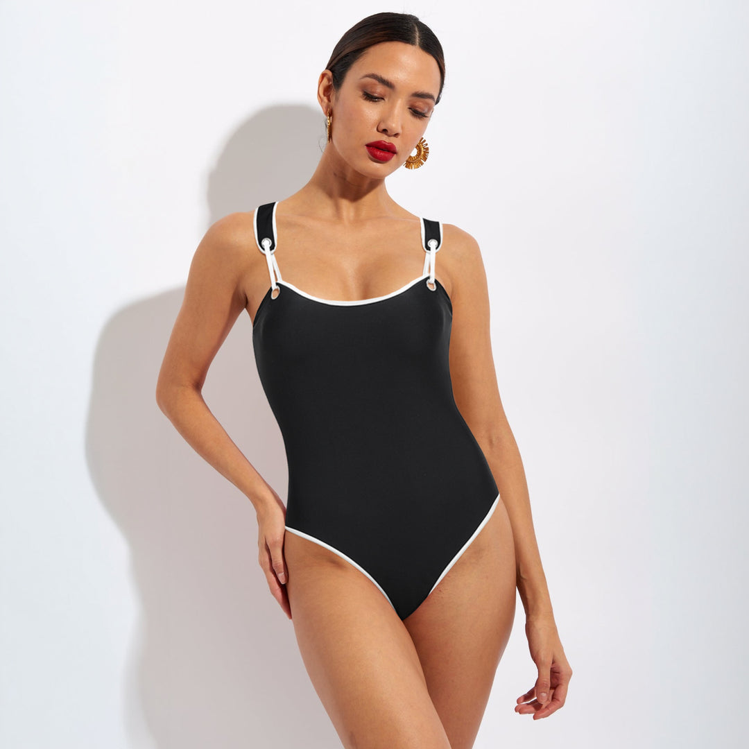 Ladies High-Quality One-Piece Swimsuit with Sporty Design Mune Fashion