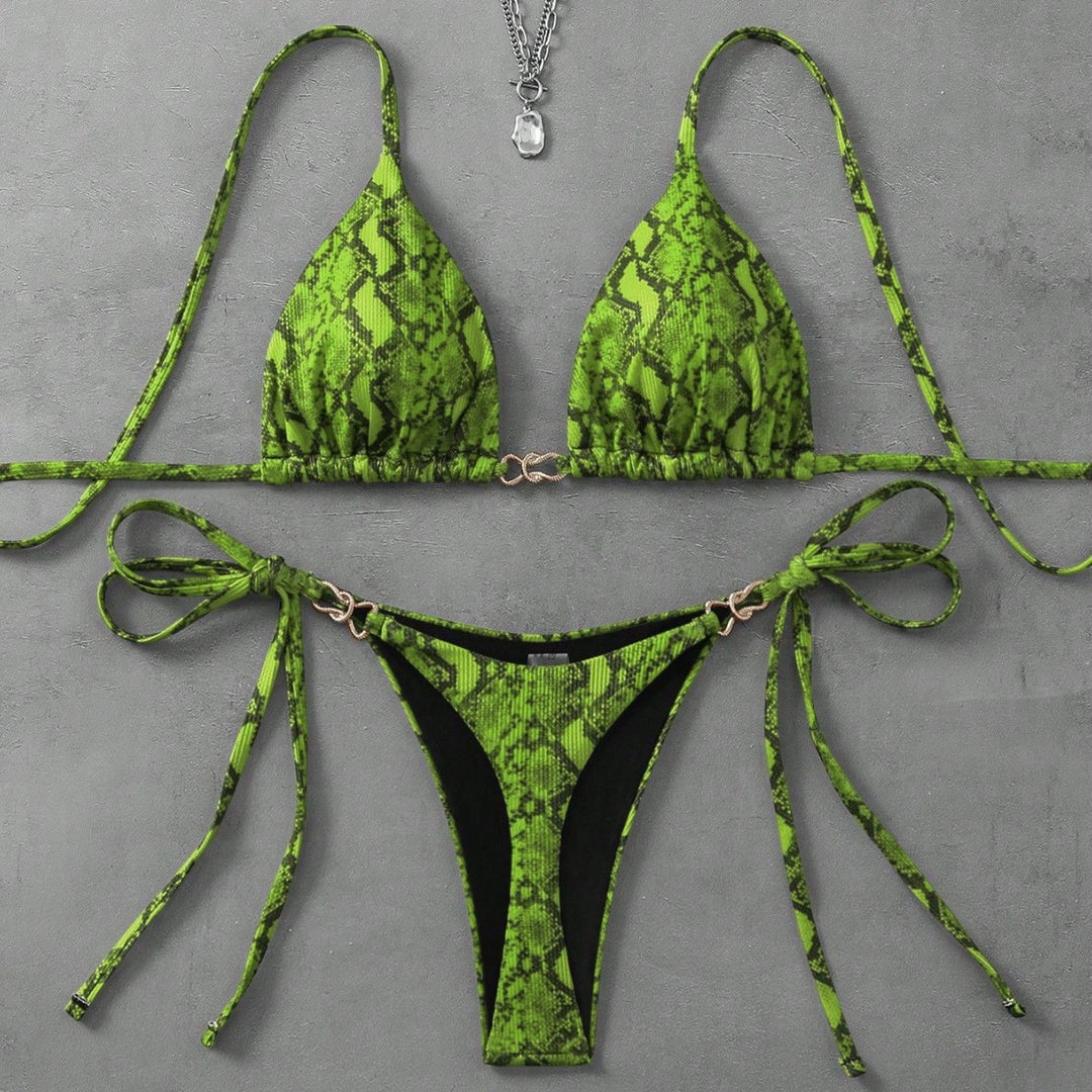 Ladies Triangle Bikini with exciting leopard pattern Mune Fashion