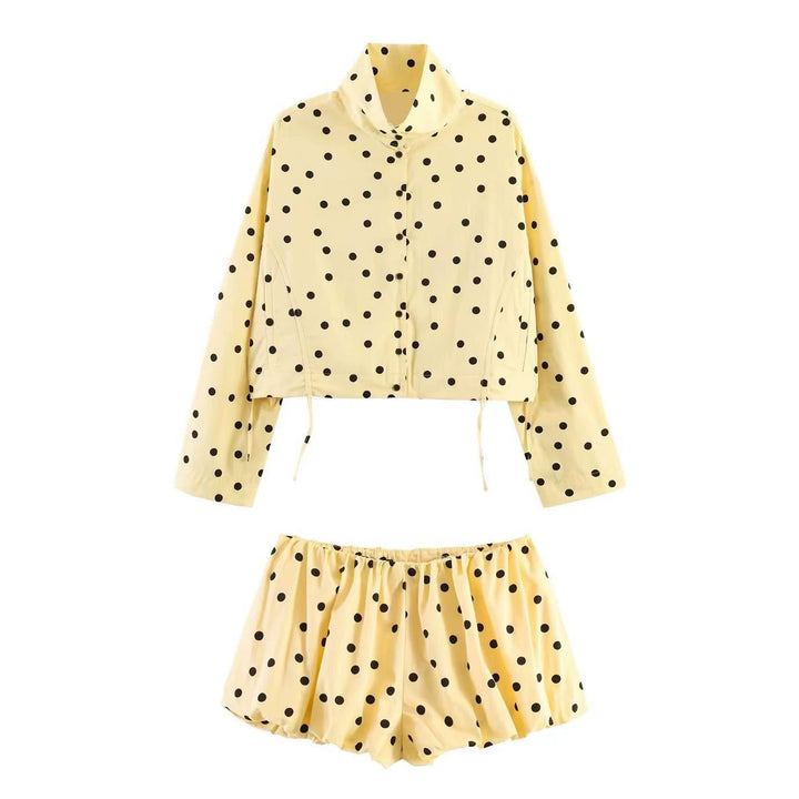 Ladies short cut dotted rain jacket with stand-up collar, snap button placket and drawstring Mune Fashion