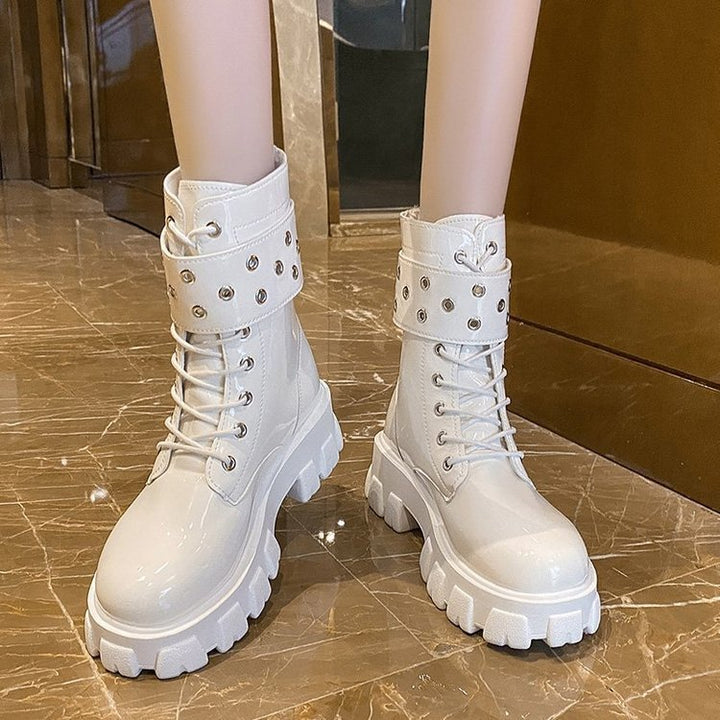 Women's glossy patent combat boots with chunky tractor sole, double straps and metallic eyelets Mune Fashion