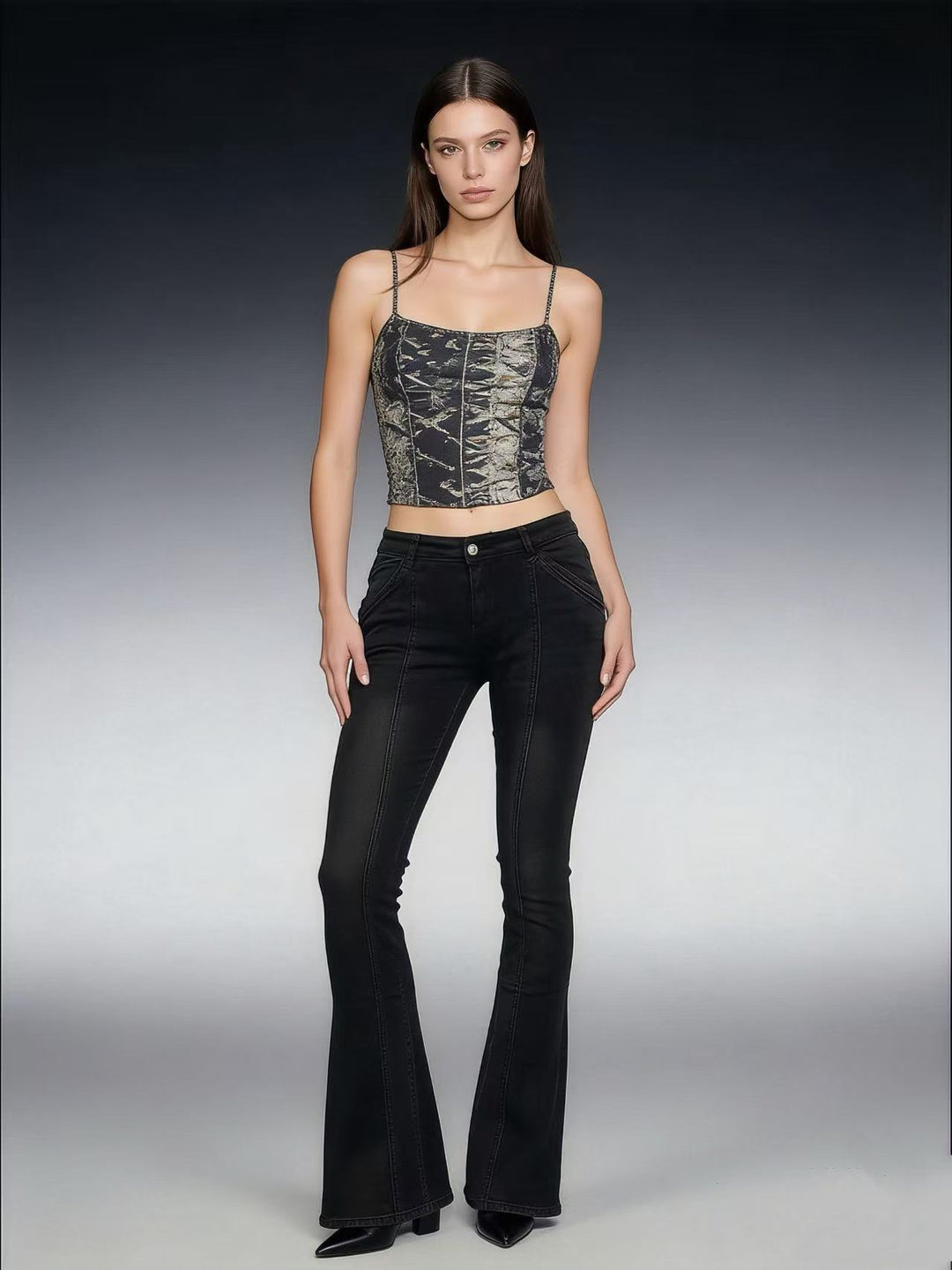 Women's high-waisted fitted flared jeans with central seam and figure-shaping hip area Mune Fashion