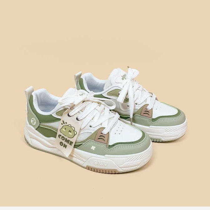 Women's sporty sneakers with trendy design and breathable upper material Mune Fashion