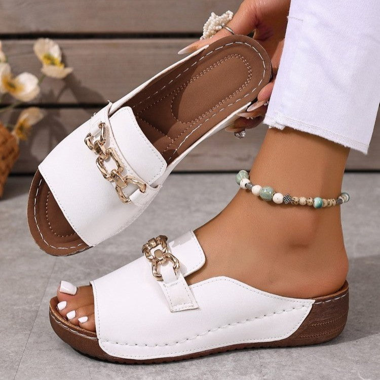 Women's open slide with square toe area, padded comfort footbed and decorative metal chain Mune Fashion