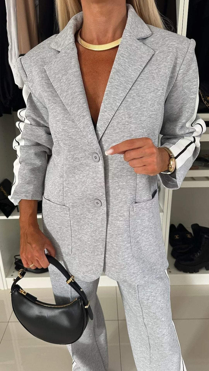 Women sporty-elegant jersey tailoring set with long blazer and wide track pant Mune Fashion