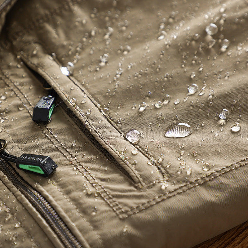 Men's lightweight wind and water-repellent hooded jacket with breathable mesh lining, chest and zip pockets Mune Fashion
