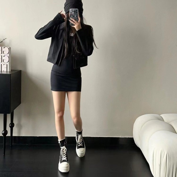 Unisex High-Top Platform Sneaker made of leather with sculpted platform sole Mune Fashion
