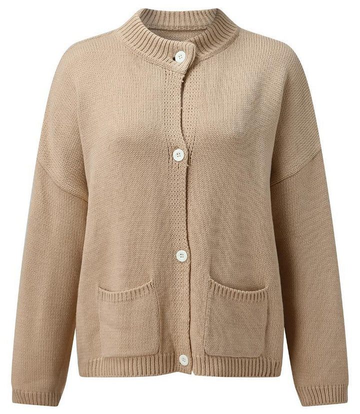 Women's Short Boxy Cardigan made of chunky knit with high button placket and side pockets Mune Fashion