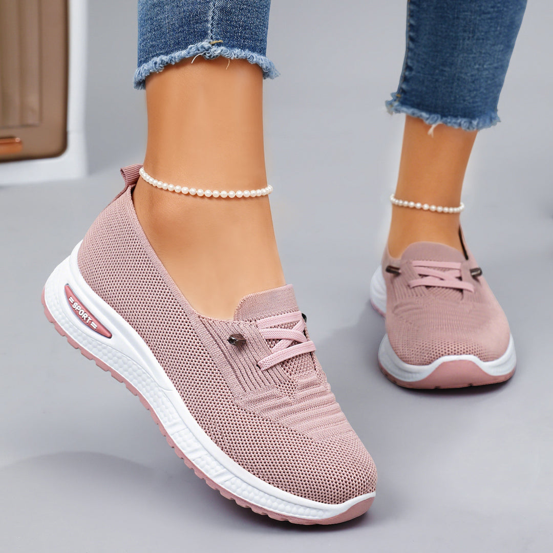 Women's knitted slip-on loafer sneaker with air-cushioned EVA midsole and slip-resistant rubber outsole Mune Fashion