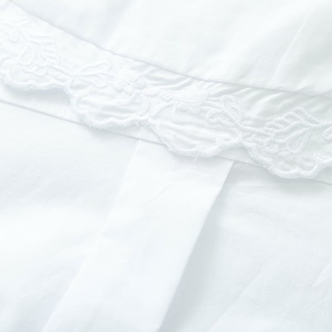 Women's blouse with oversized embroidered Peter Pan collar and tie Mune Fashion