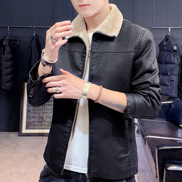Men's slim-fitting faux leather bomber jacket with textured finish and teddy collar Mune Fashion