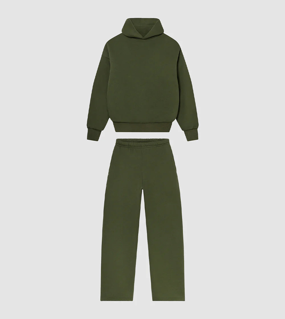 Unisex cozy loungewear set with high roll neck, relaxed-fit sweatshirt and straight sweatpants Mune Fashion