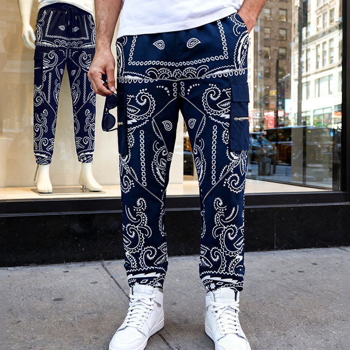 Men's cargo joggers in bandana print with cargo pockets & elastic waistband Mune Fashion