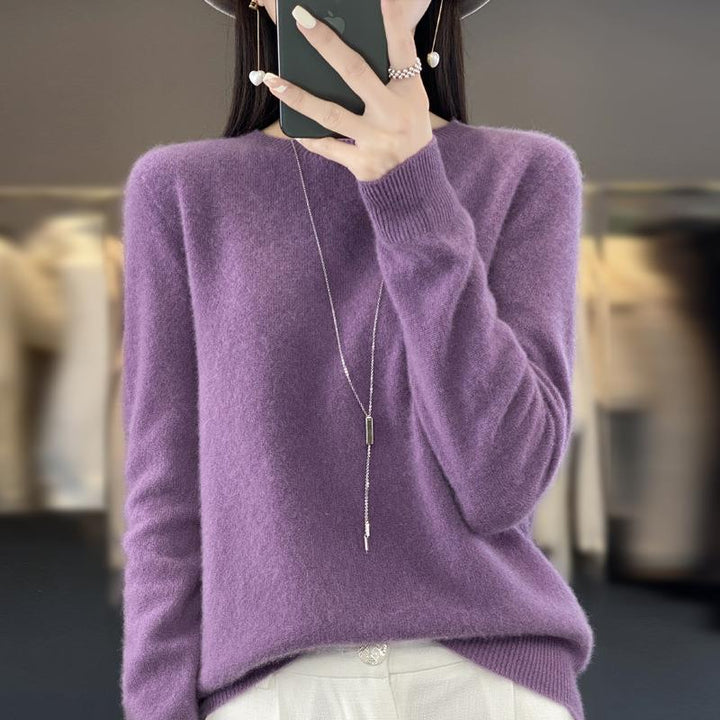 Ladies Loose Fine Knit Pullover with Round Neckline and Fluffy Angora Look Mune Fashion