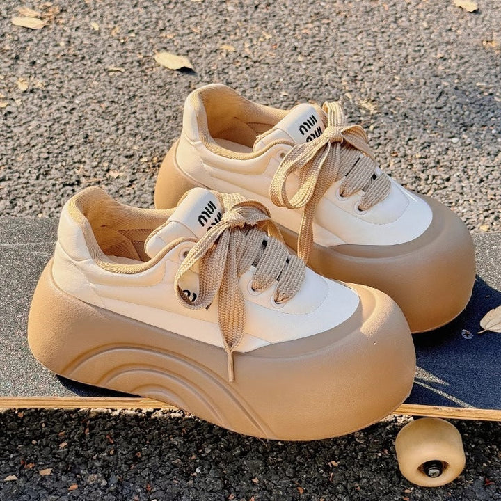 Women's platform sneakers with comfortable padding and trendy design Mune Fashion