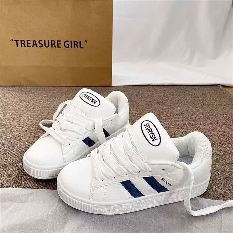 Women's fashionable sneakers with flat sole and breathable surface Mune Fashion