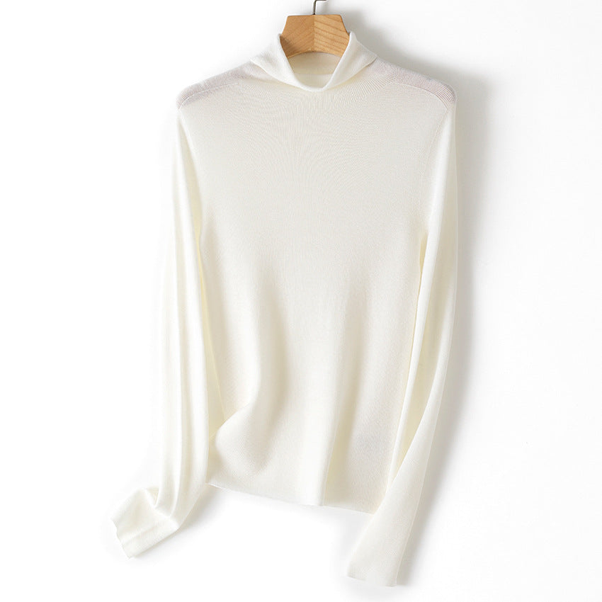 Women's Ultra Fine Turtleneck Sweater made of Fine Knit with Slim Silhouette Mune Fashion