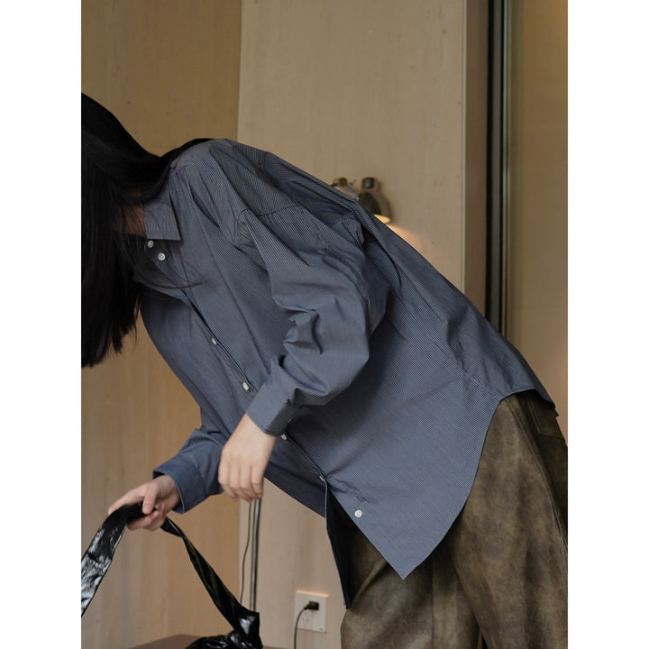 Women's Oversized Shirt made of Cotton Poplin with fine Pinstripes and Extended Hem Mune Fashion