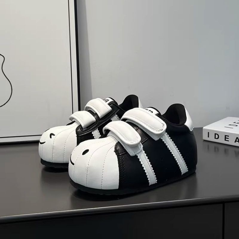 Women Comfortable Kids Sneaker with Cute Animal Motif and Practical Velcro Closure Mune Fashion