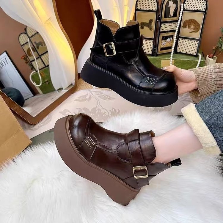 Ladies Stylish Leather Boots with Cozy Lining Mune Fashion