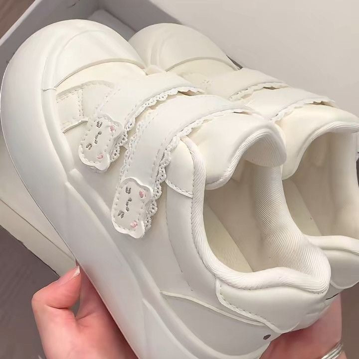 Women's sneaker with adjustable Velcro straps and comfortable sole Mune Fashion