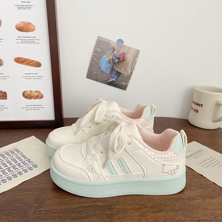 Women's Stylish Sneakers with Playful Accents and Slip-Resistant Sole Mune Fashion