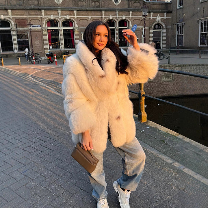 Women Short Cut Faux Fur Coat with Voluminous Teddy Effect Mune Fashion