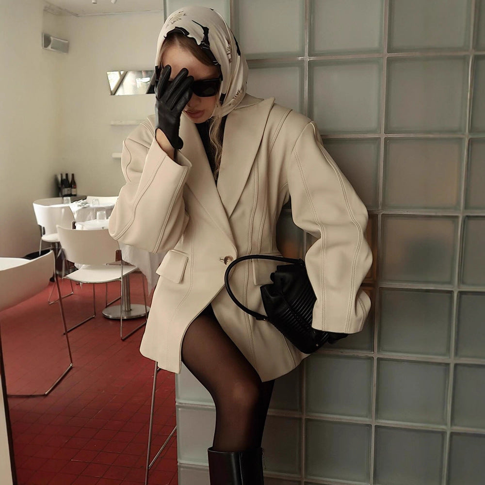 Women Tailored Faux Leather Blazer with Princess Seams and Structured Shoulder Mune Fashion