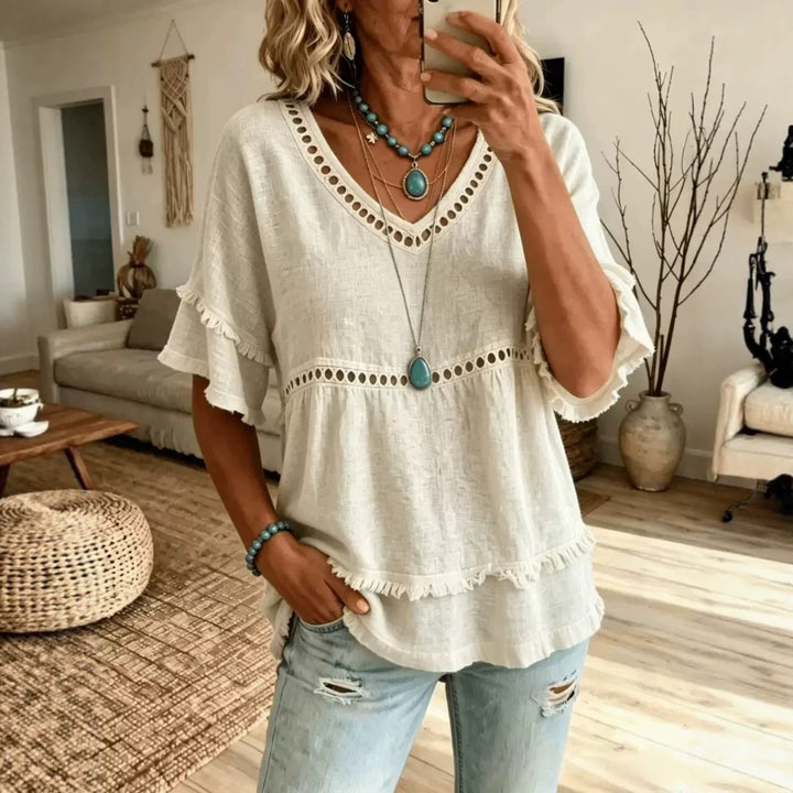 Ladies airy blouse with cut-out shoulders Mune Fashion