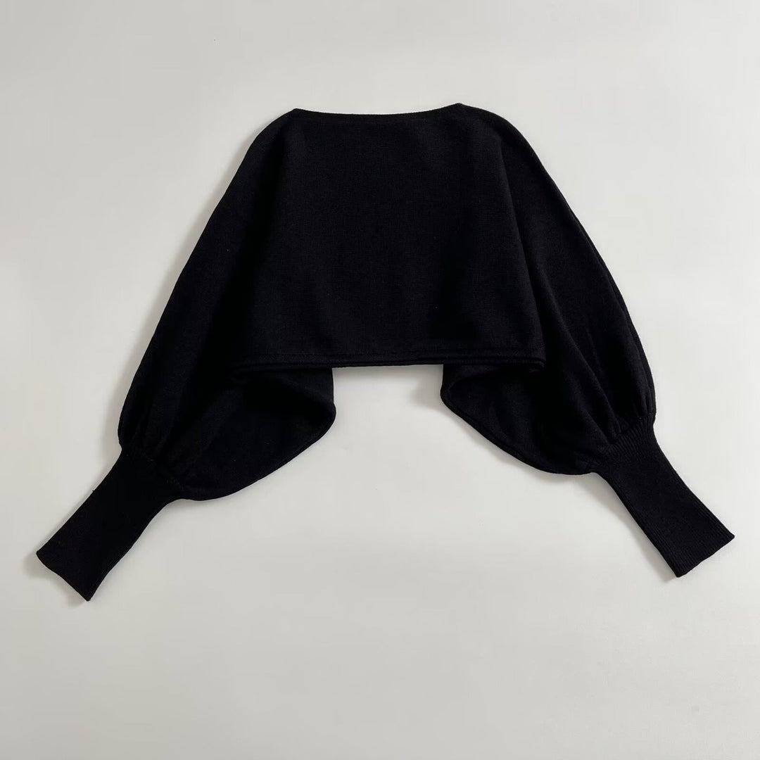 Ladies cropped bolero with wide batwing sleeves and long ribbed cuffs Mune Fashion