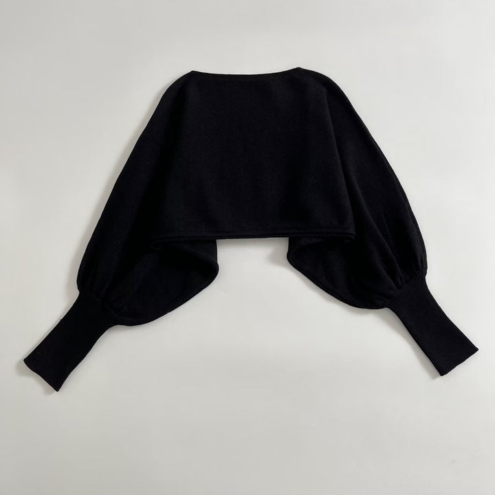 Ladies cropped bolero with wide batwing sleeves and long ribbed cuffs Mune Fashion