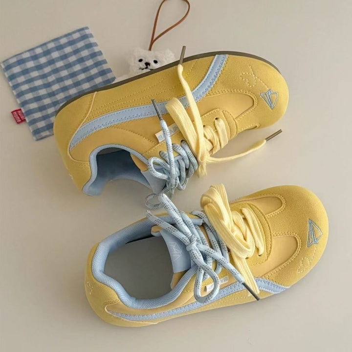 Women’s Retro Pastel Sneakers with Velvet Look, Padded Comfort Insole and Heart Patch Mune Fashion