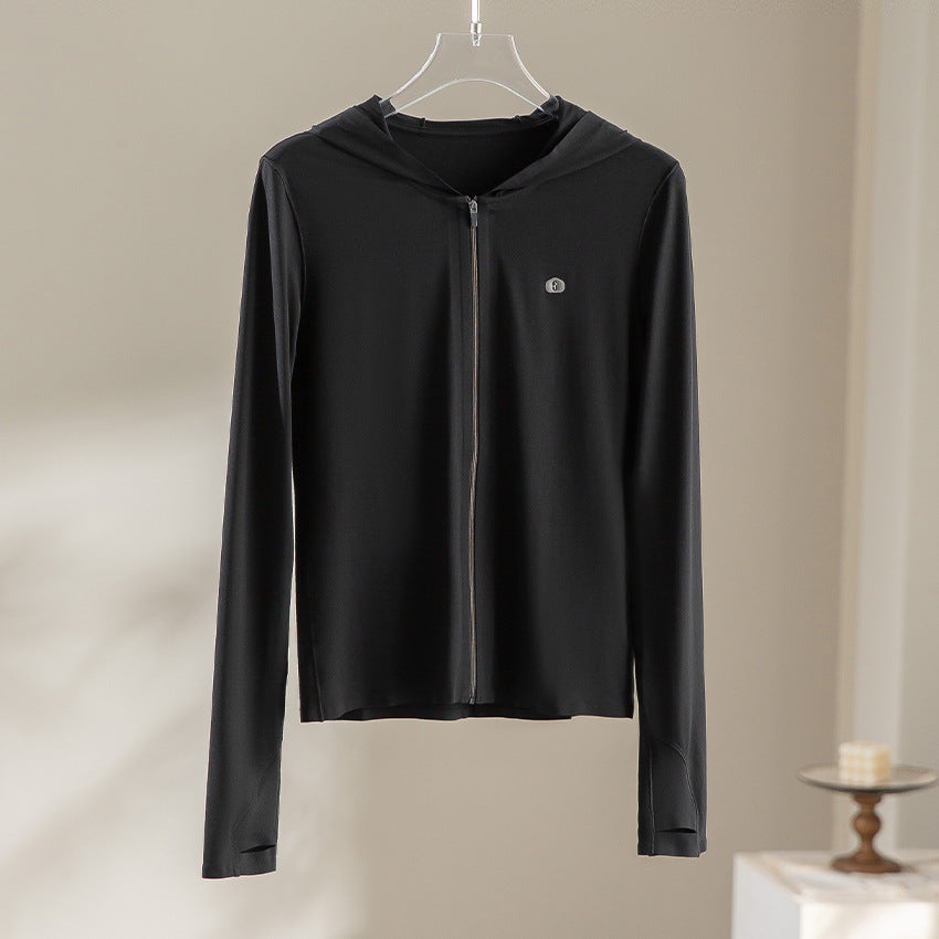 Women's Ultra-Light UV Protection Hooded Jacket with Full Zip and Thumb Loops Mune Fashion