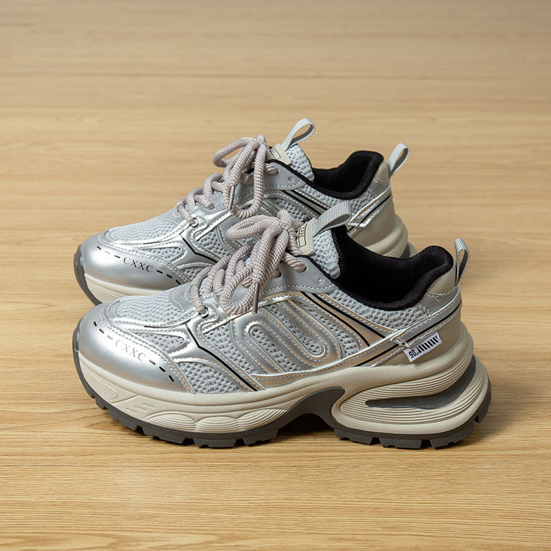Women's sporty trend sneakers with fashionable accents and non-slip sole Mune Fashion