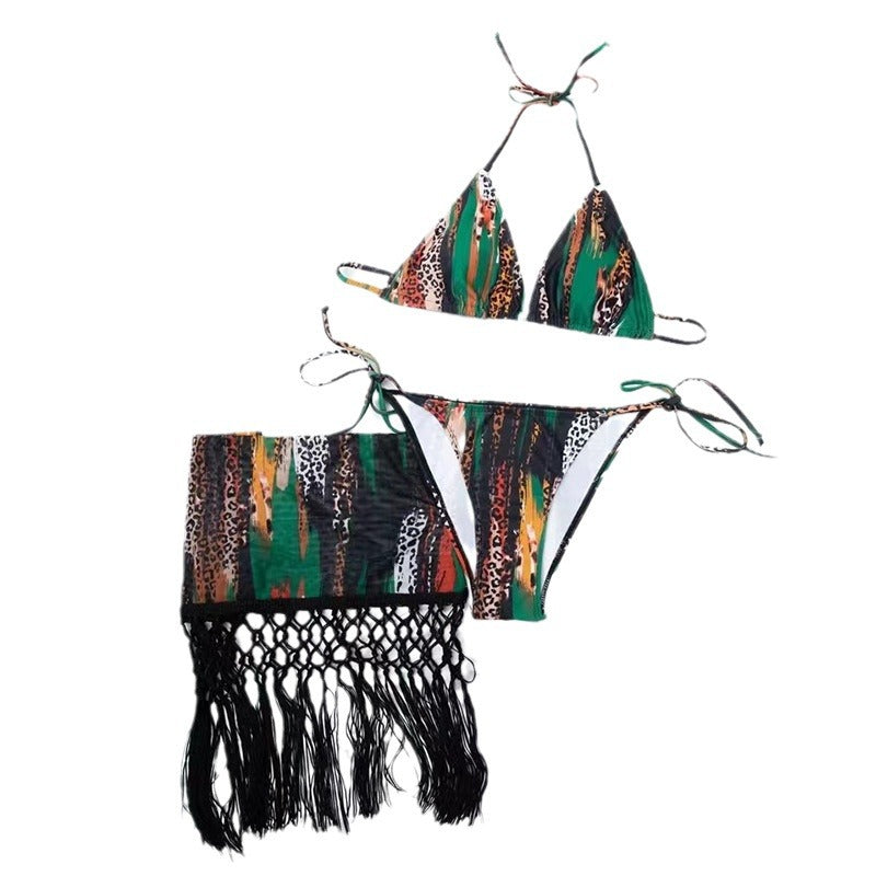 Women's bikini set with playful pattern and fringed pareo Mune Fashion