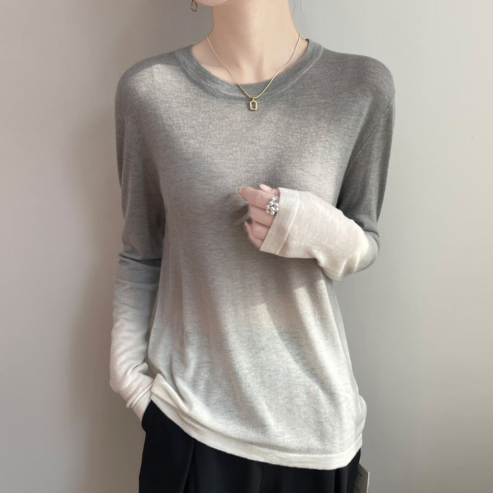 Women Light Gradient Fine Knit Sweater with Round Neckline and Loose Fit Mune Fashion