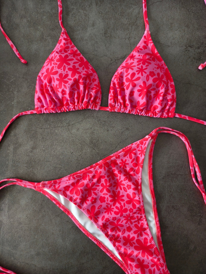 Ladies triangle bikini with floral design Mune Fashion
