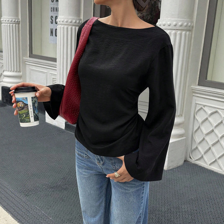 Women Bootneck-Long sleeve shirt with wide cuff sleeve and fitted side seam Mune Fashion