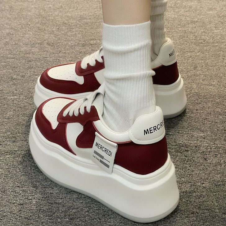 Ladies sneakers with high platform and breathable upper material Mune Fashion