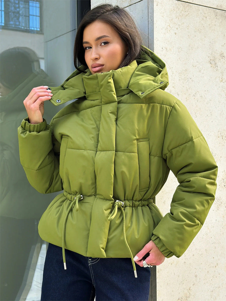 Women’s short padded hooded jacket with waist drawstring and high stand-up collar Mune Fashion