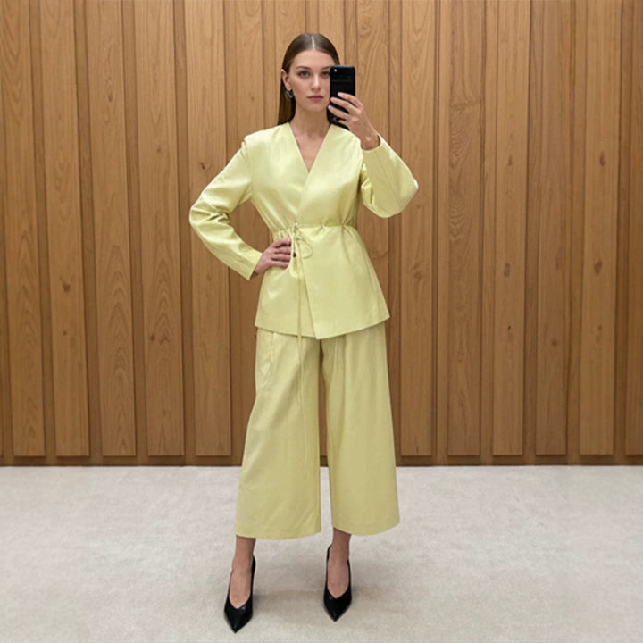 Women's wrap blazer with drawstring and wide culotte pants two-piece Mune Fashion