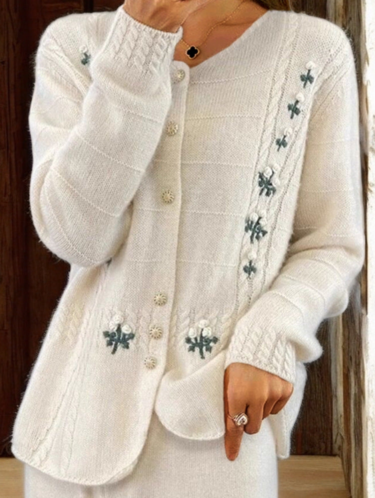 Women's knit cardigan with floral relief embroidery and cable pattern Mune Fashion