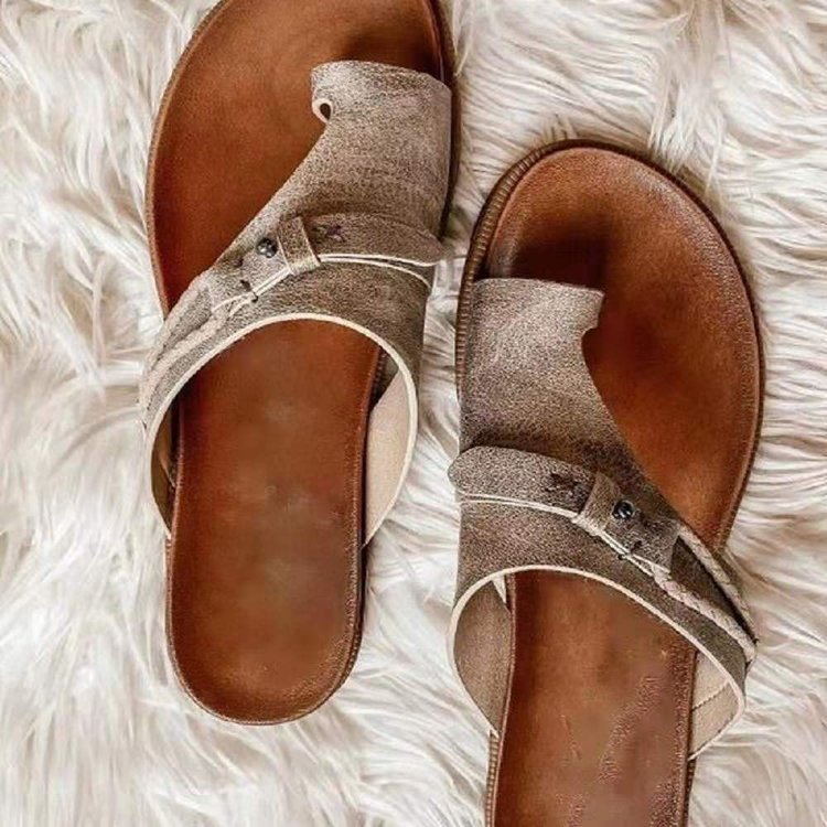 Ladies' toe post sandal with adjustable strap and ergonomic footbed Mune Fashion
