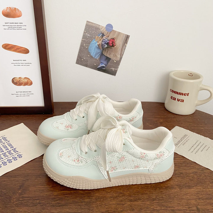 Women's sneakers with floral appliqués Mune Fashion