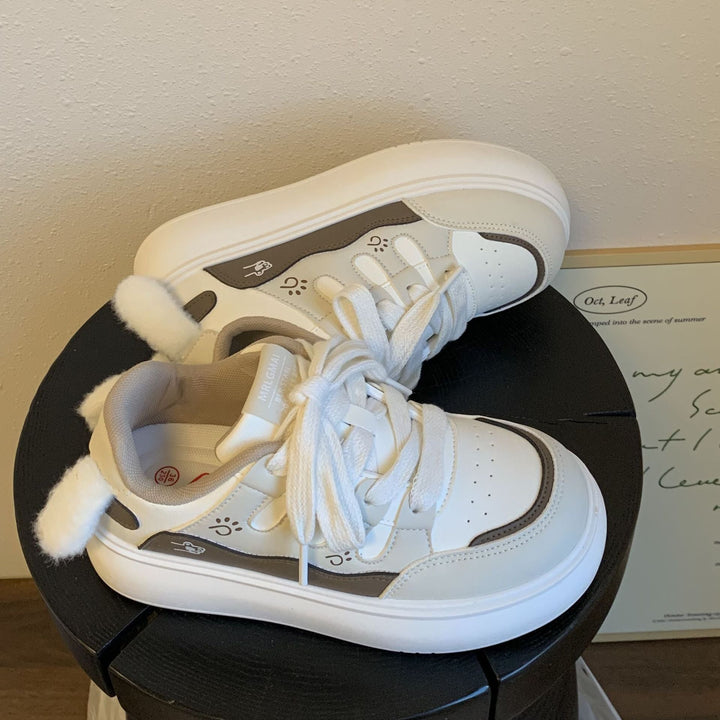 Ladies' lace-up sneakers with playful animal motifs and comfortable cushioning Mune Fashion