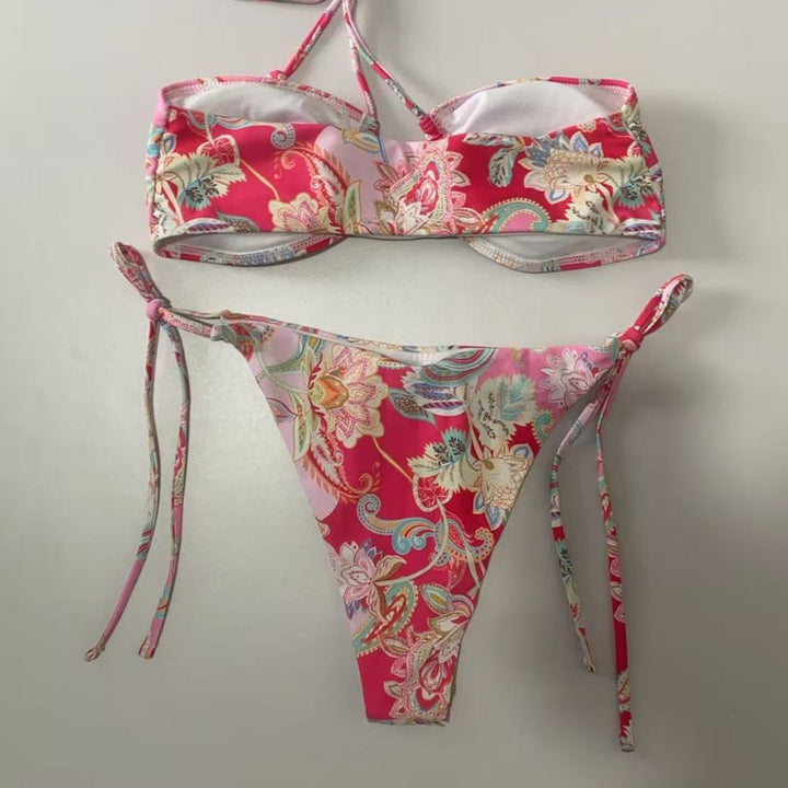 Women's bikini set with floral pattern and adjustable top Mune Fashion